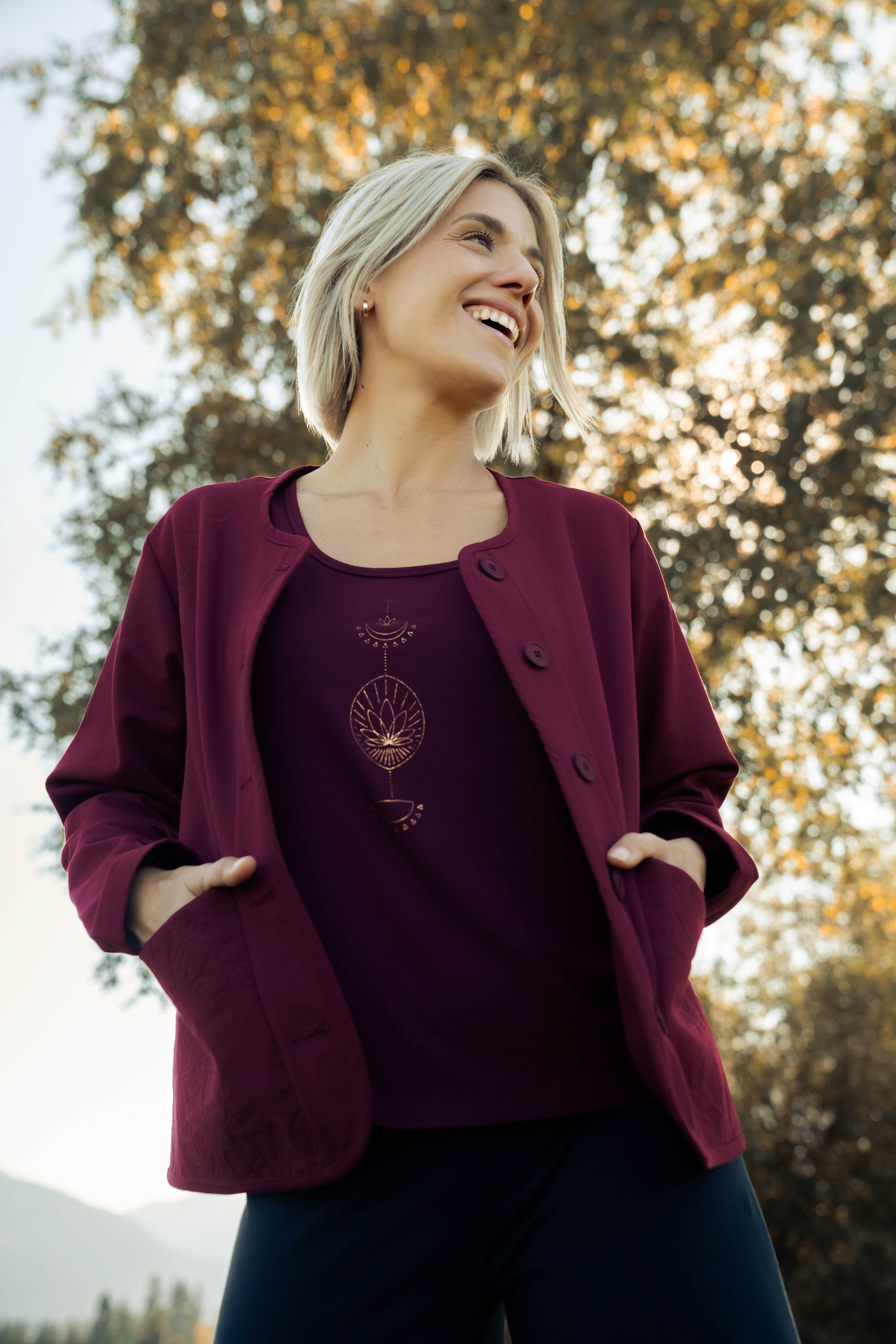 Canvas jacke_Navun_tiefrot_4555-47_Top_Vahita_tiefrot_5203-47